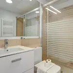 Апартаменты Balmins White By Hello Homes