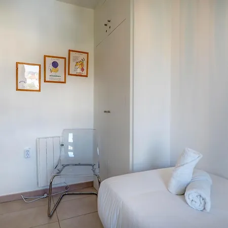 Balmins White By Hello Homes