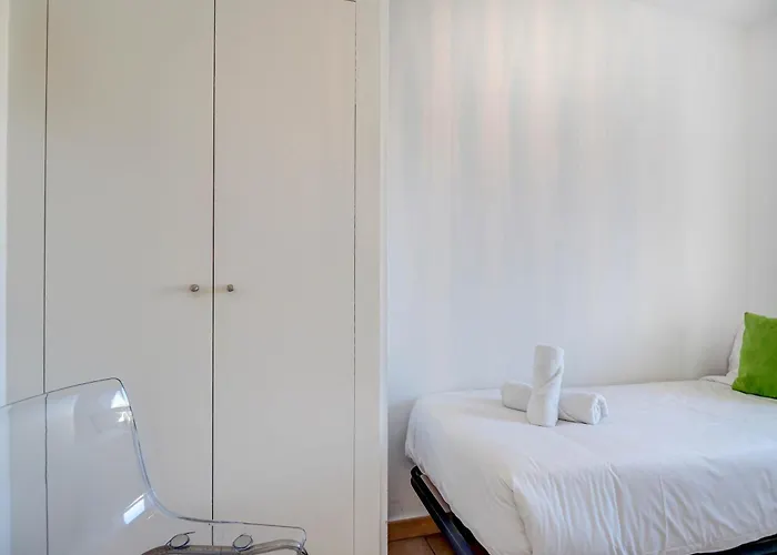 Apartament Balmins White By Hello Homes