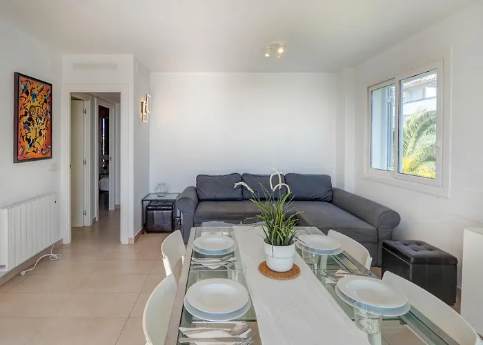 Balmins White By Hello Homes Appartement Sitges